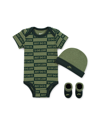 BOYS+TEXTURED+CLUB+3PC+SET.png